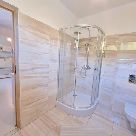 Pearl 布加勒斯特